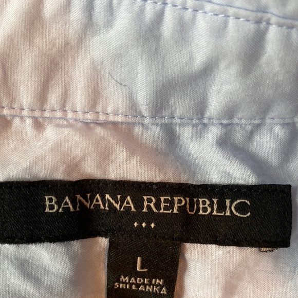 Used Large Light blue banana republic, long sleeve button down shirt. - Picture 3 of 3